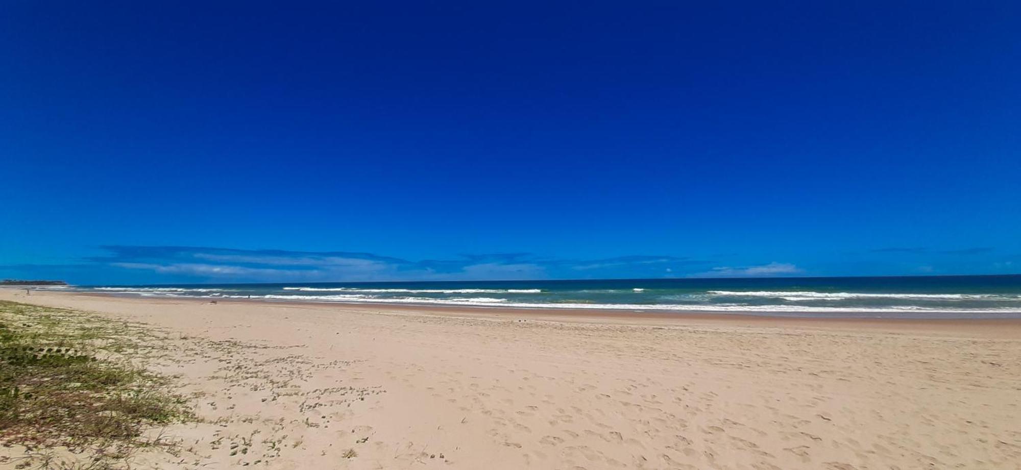 Chale Brisa Mar Pe Na Areia Em Barra Do Jacuipe Villa Camacari Exterior photo